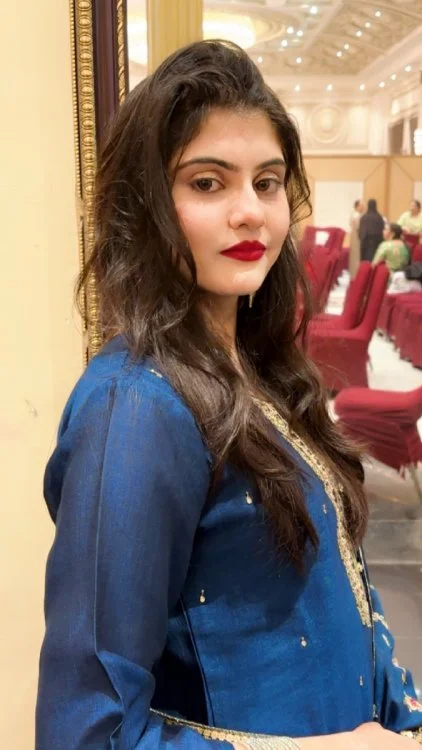Desi Wife Showing Nudes